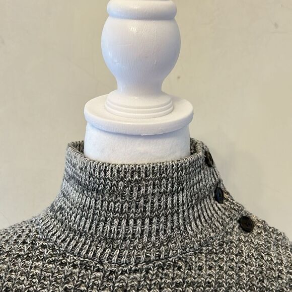 Gap gray white black mock neck buttoned sweater Size L New - Picture 9 of 10
